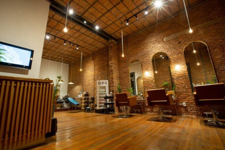 Belen Sagasti Hair Nails 1 768x512